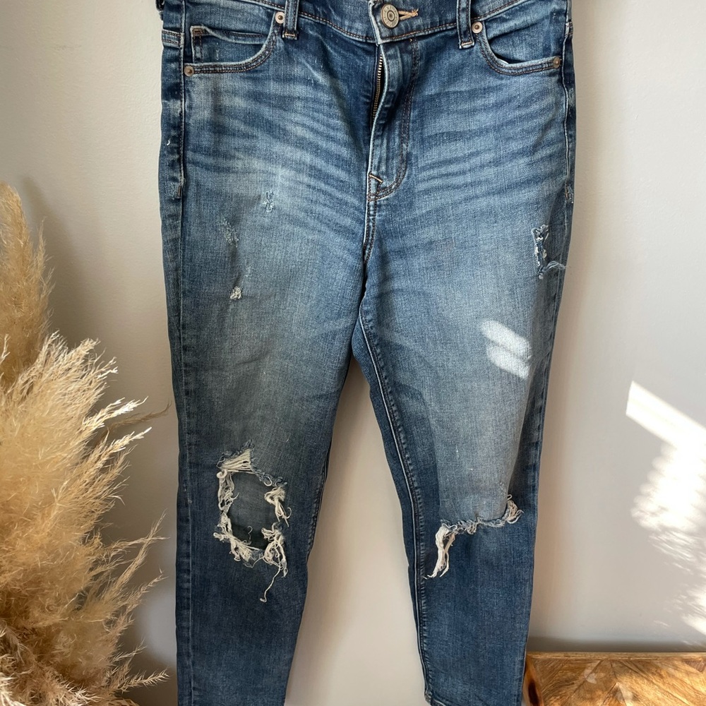 Express girlfriend Jean